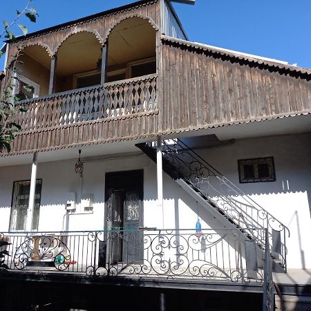 Bed and Breakfast H.A.S.K Ґюмрі Екстер'єр фото